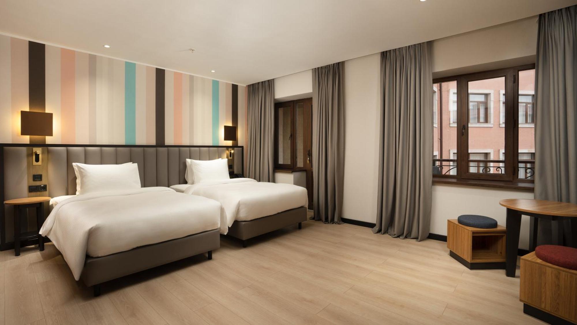 Ramada Encore By Wyndham Tasken Kültér fotó