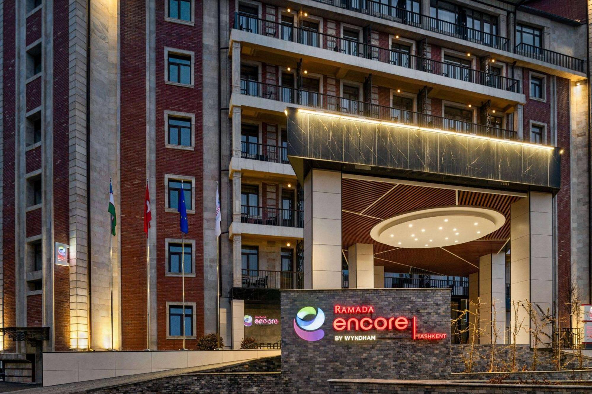 Ramada Encore By Wyndham Tasken Kültér fotó