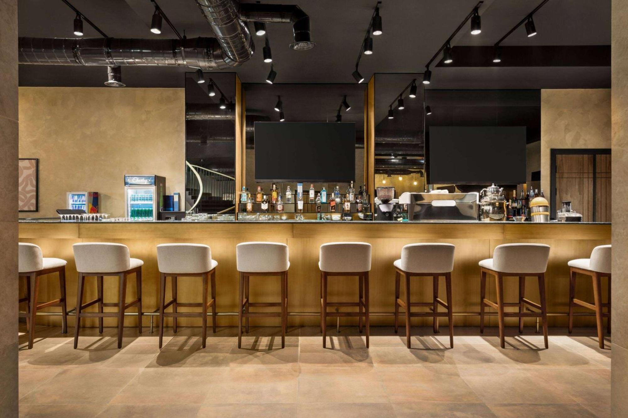 Ramada Encore By Wyndham Tasken Kültér fotó