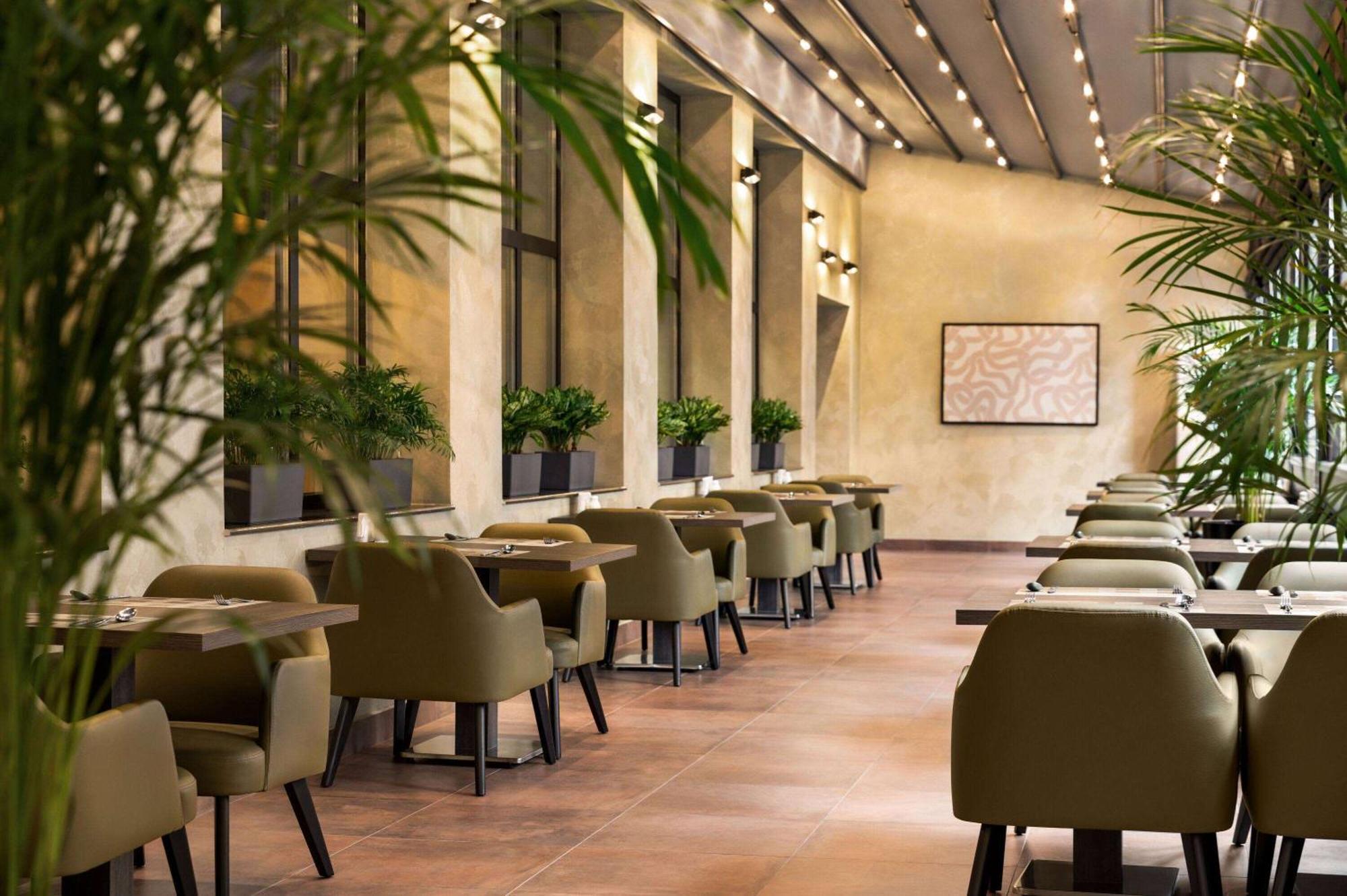 Ramada Encore By Wyndham Tasken Kültér fotó